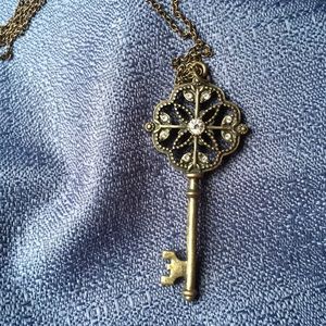 Key necklace